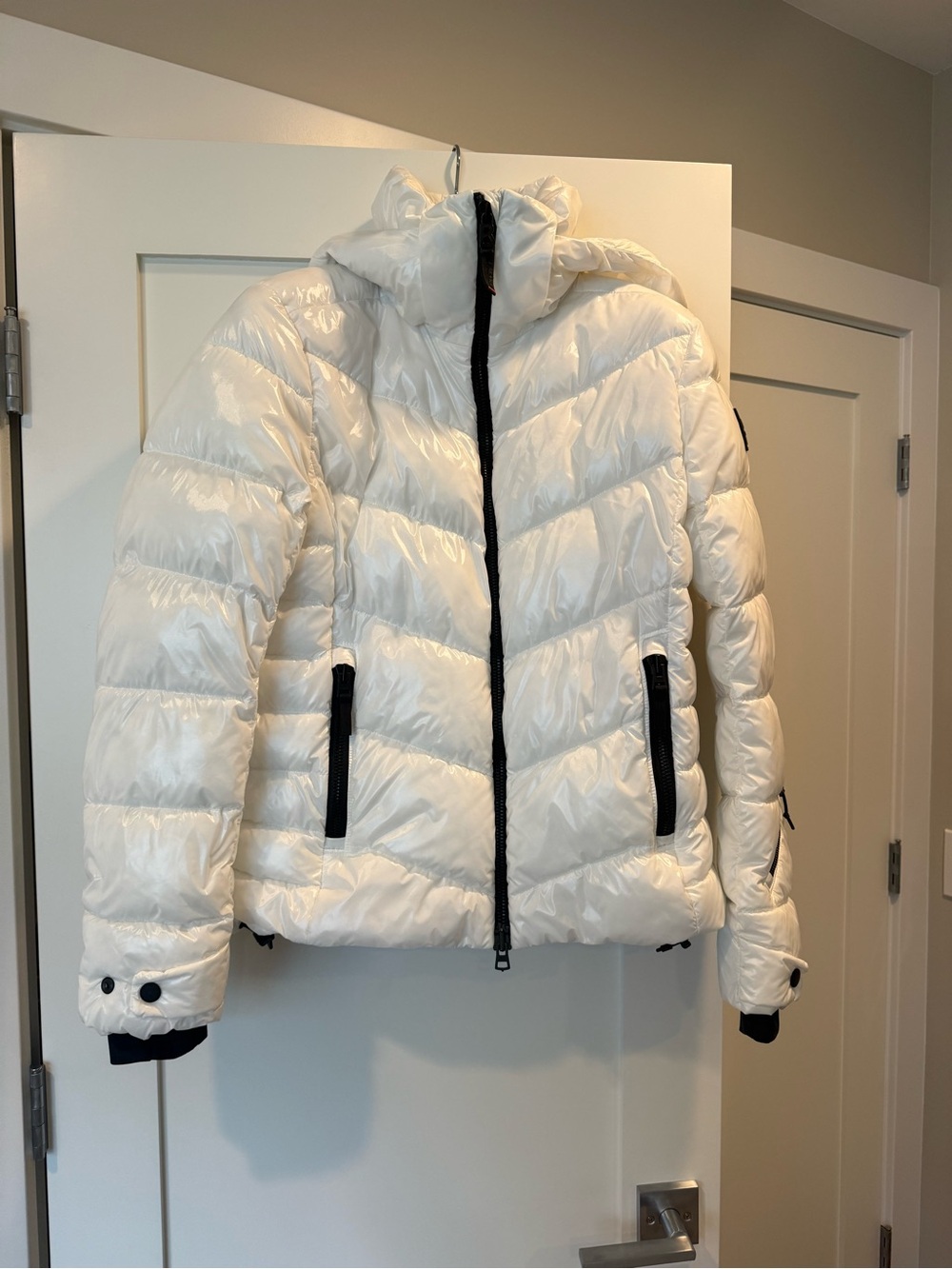 Bogner Fire+Ice Saelly2 White Hooded Puffer Jacket - Women's Size 10
